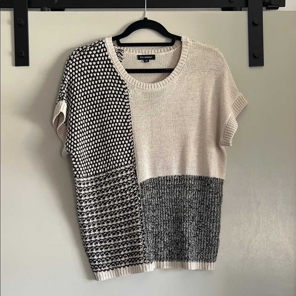 Blu Pepper Cream Knit Short-Sleeve Crew Top with Black Label